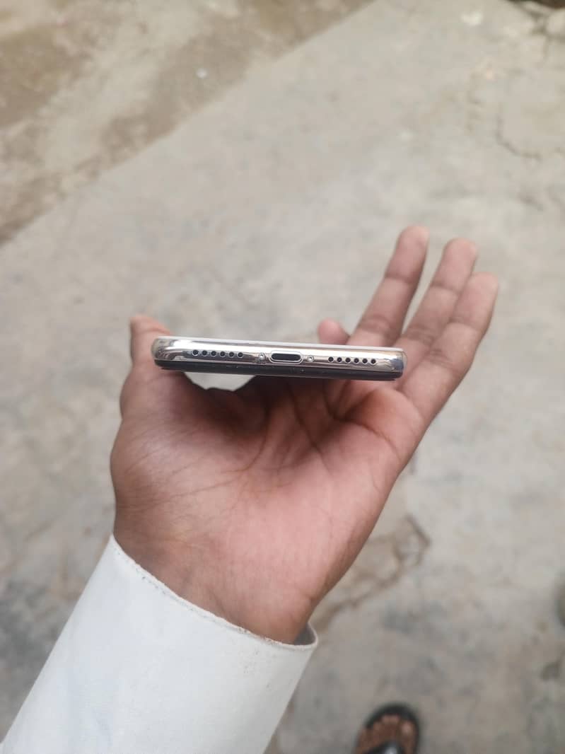 Apple iPhone X 2