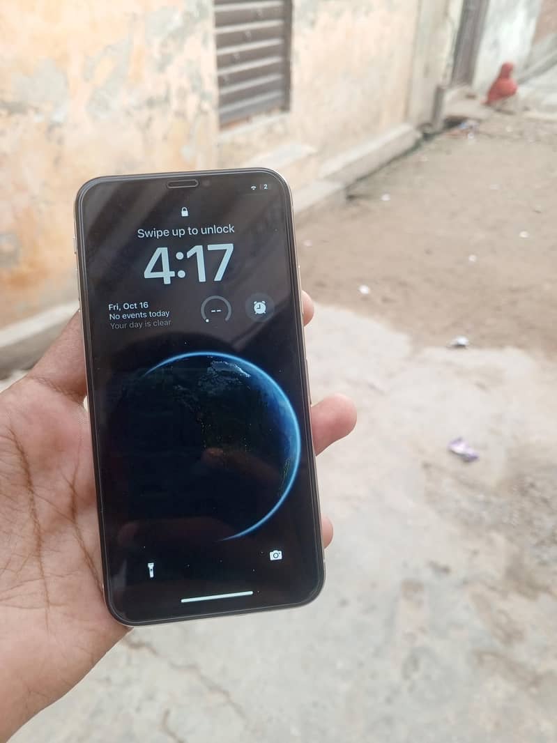 Apple iPhone X 5