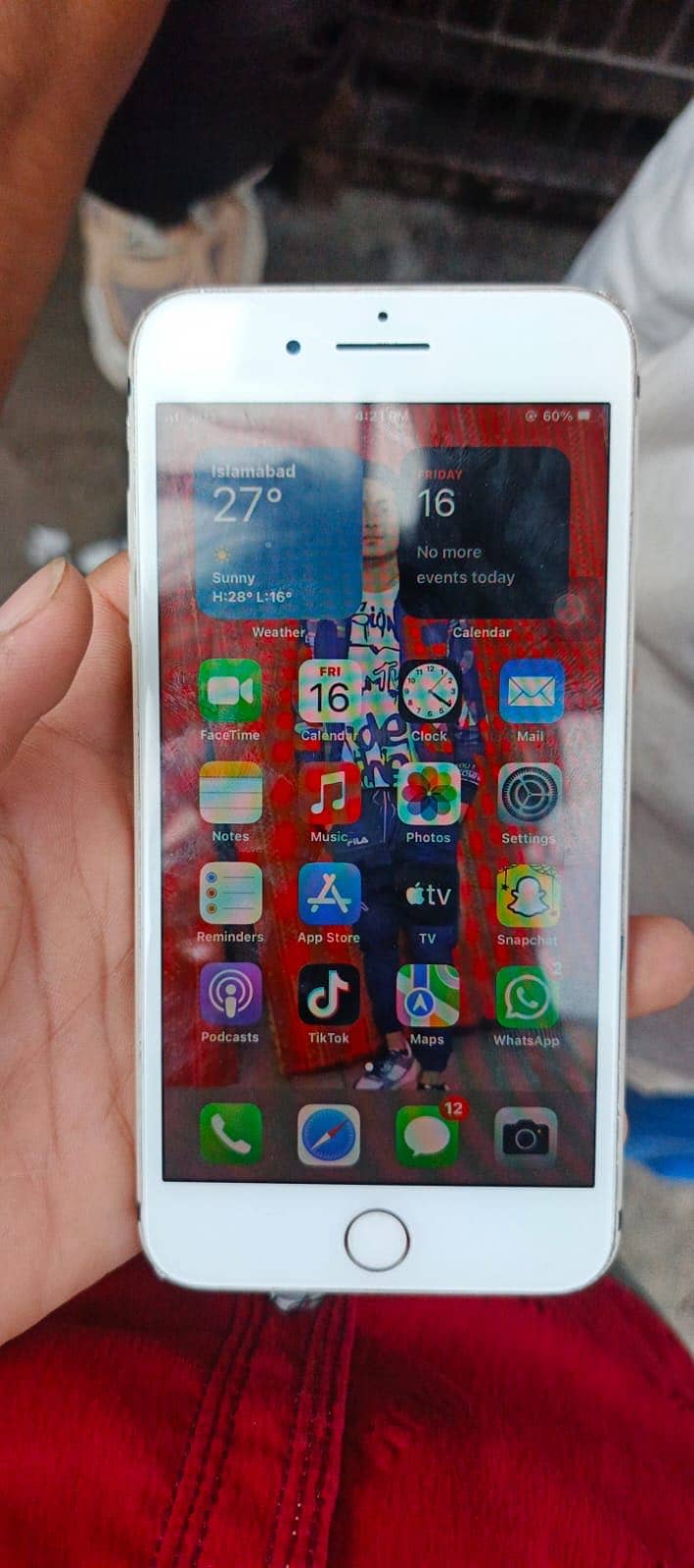 Apple iPhone 7 Plus 2