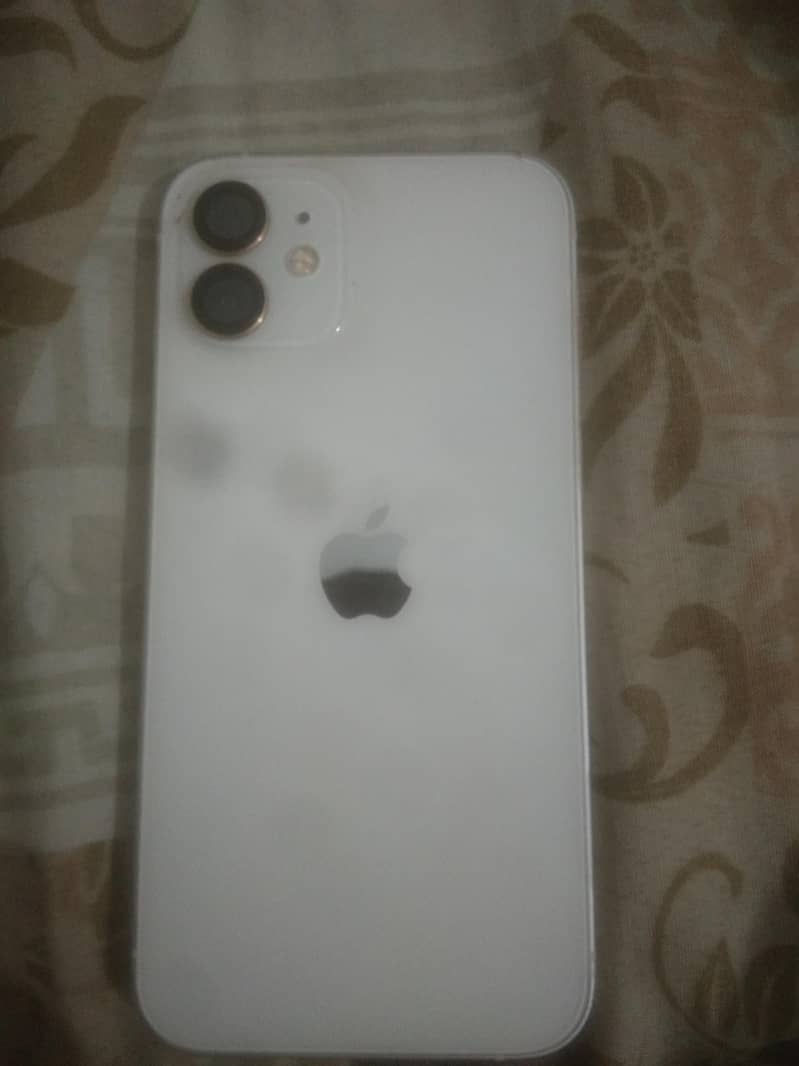 Apple iPhone 12 3