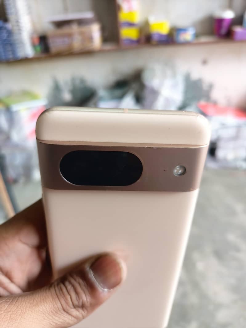 Google Pixel 8 5