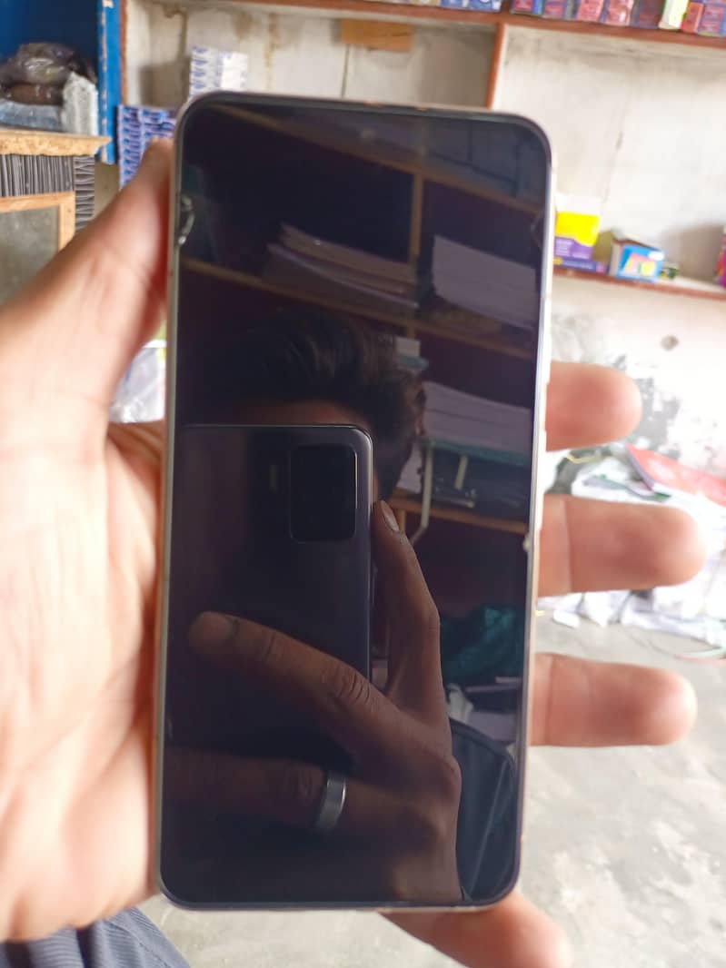 Google Pixel 8 6