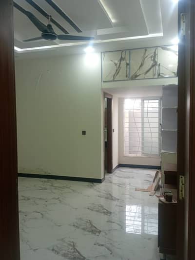 10 marla portion available for rent in gulberg green Islamabad