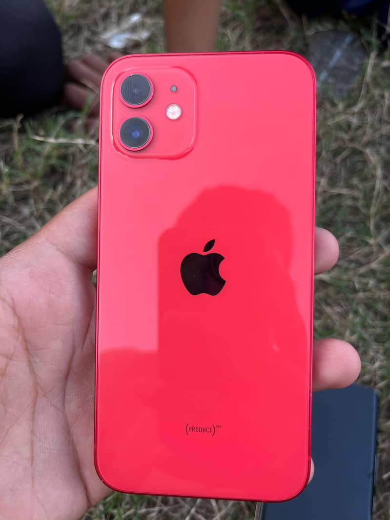 Apple iPhone 12 4