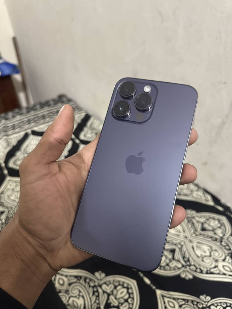 Apple iPhone 14 Pro Max 4