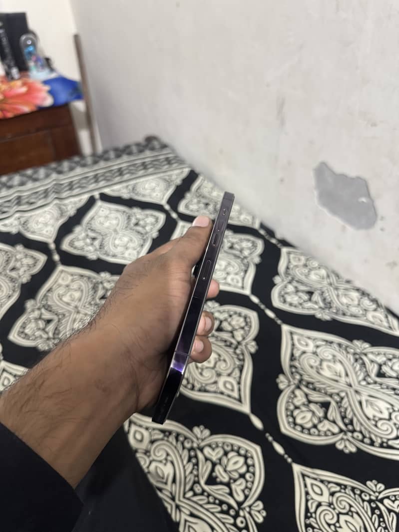 Apple iPhone 14 Pro Max 10