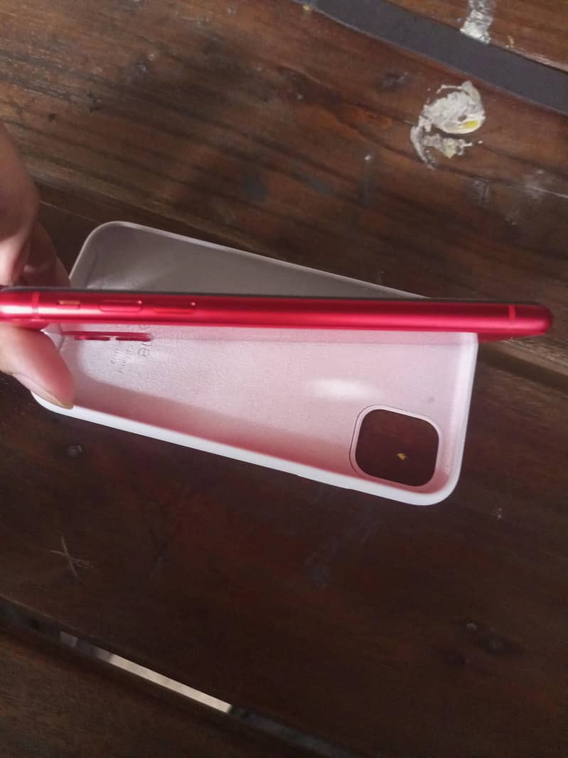 Apple iPhone 11 3
