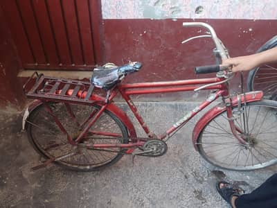 Old Red Bicycle for Sale | پرانی سائیکل برائے فروخت