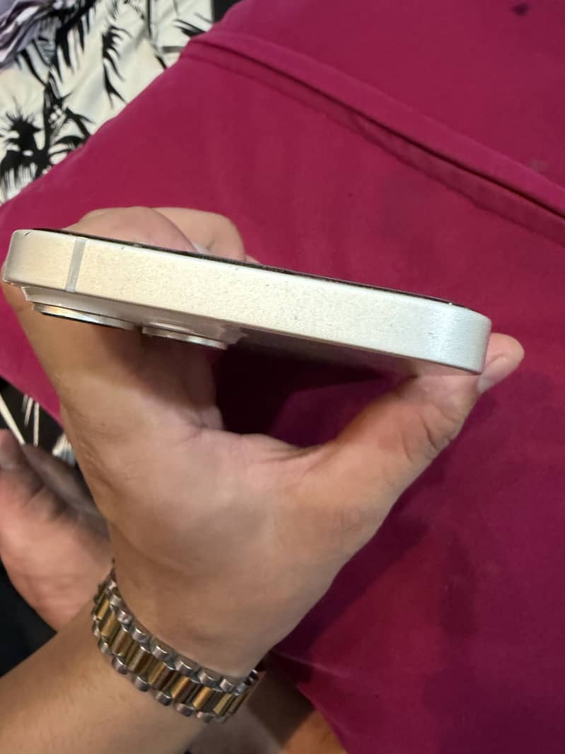 Apple iPhone 14 6