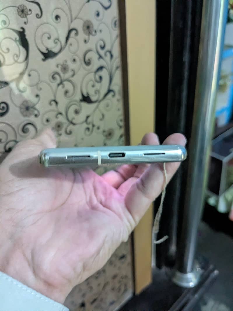 Google Pixel 7 Pro 4