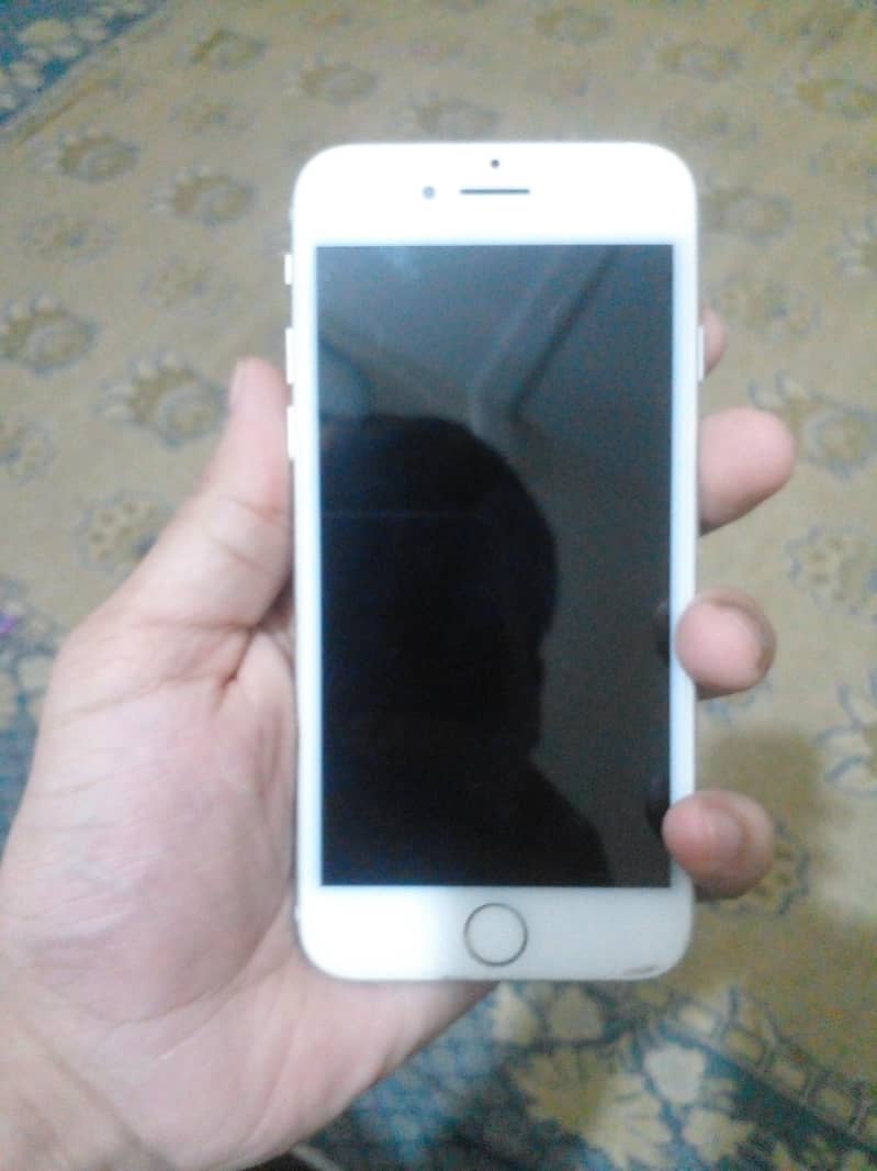 Apple iPhone 7 2
