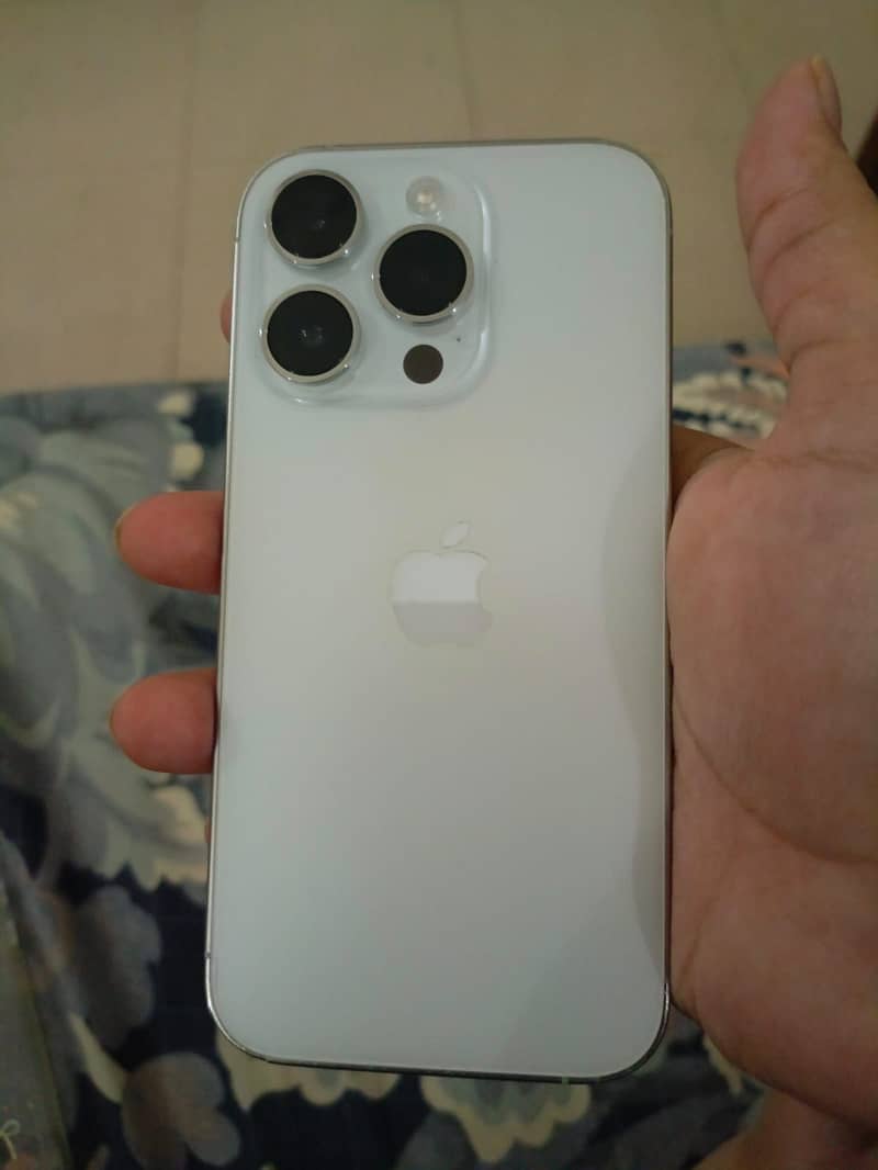 iphone 14 pro 4