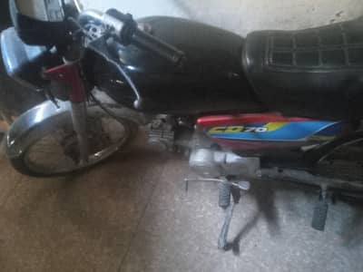 Honda CD70 2013 model for sale read add 1st then cal