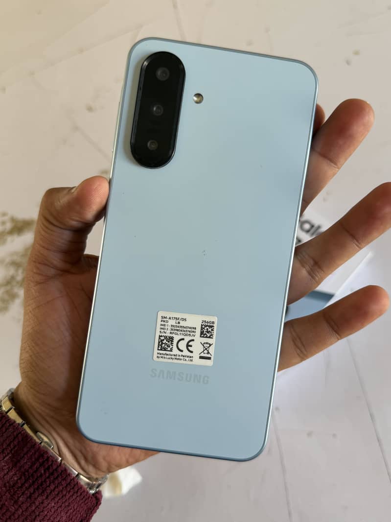 Samsung A17 1