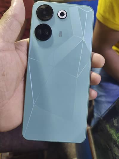 Tecno CAMON 20