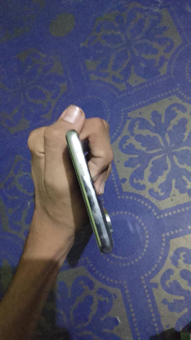 Tecno CAMON 40 Pro 4