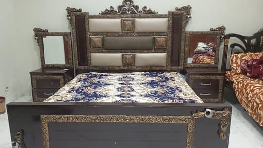 king size double  bed with 2 side table for sale