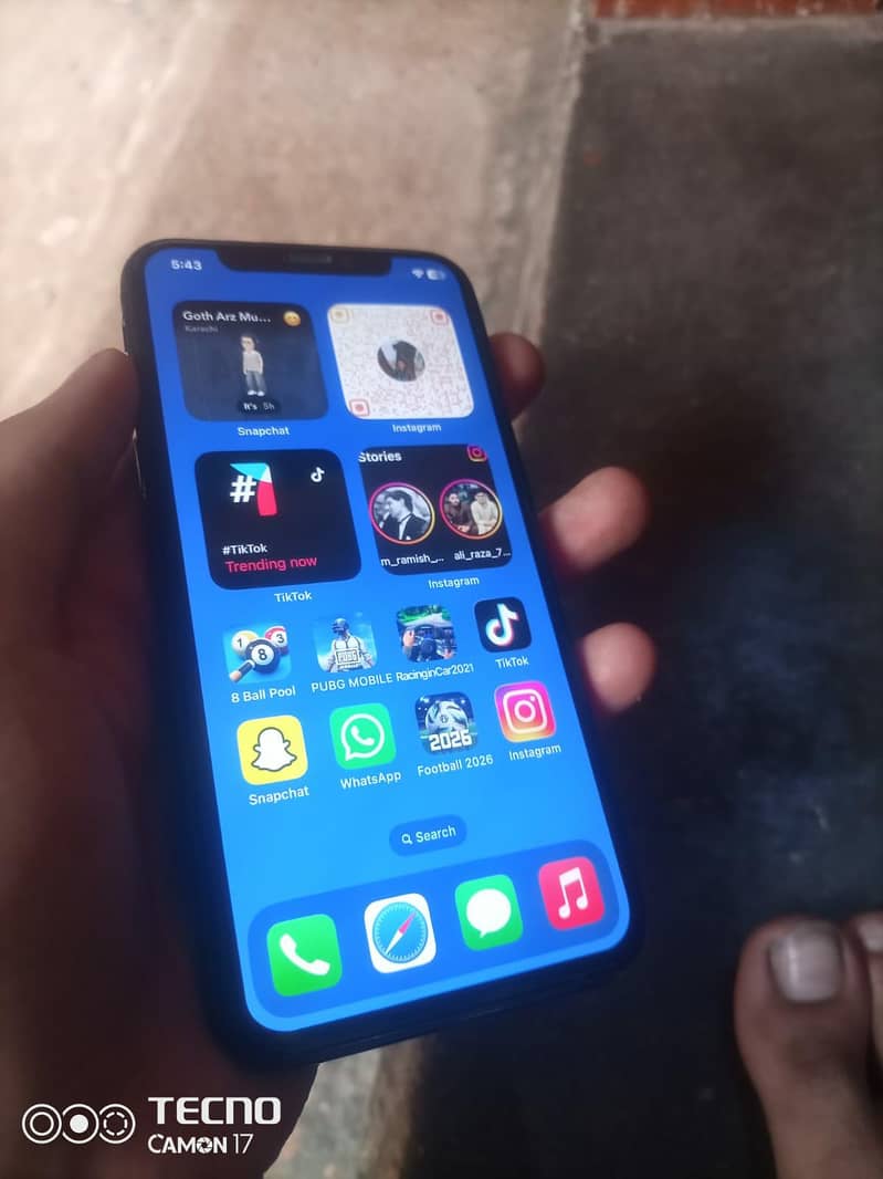 Apple iPhone X 1