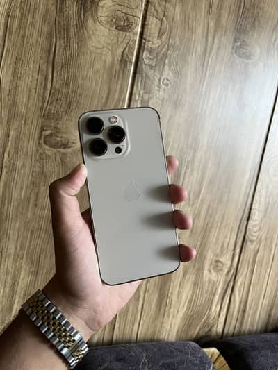 Apple iPhone 13 Pro