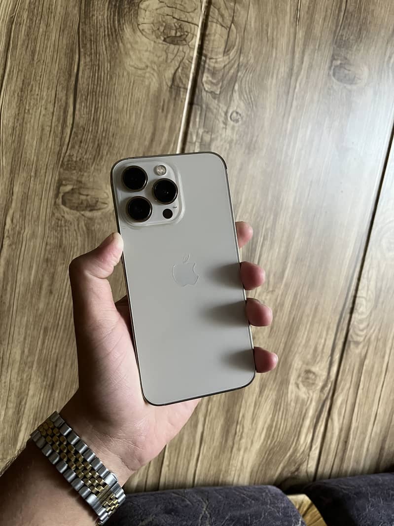 Apple iPhone 13 Pro 0