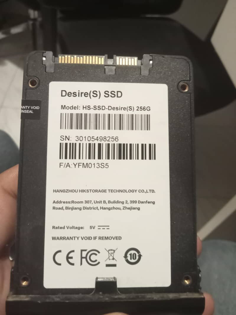 SSD 256 + Case 1