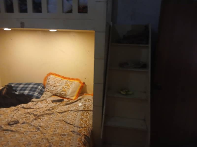 bed avialable 1