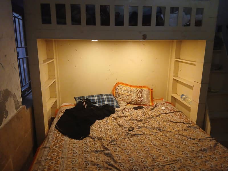 bed avialable 3