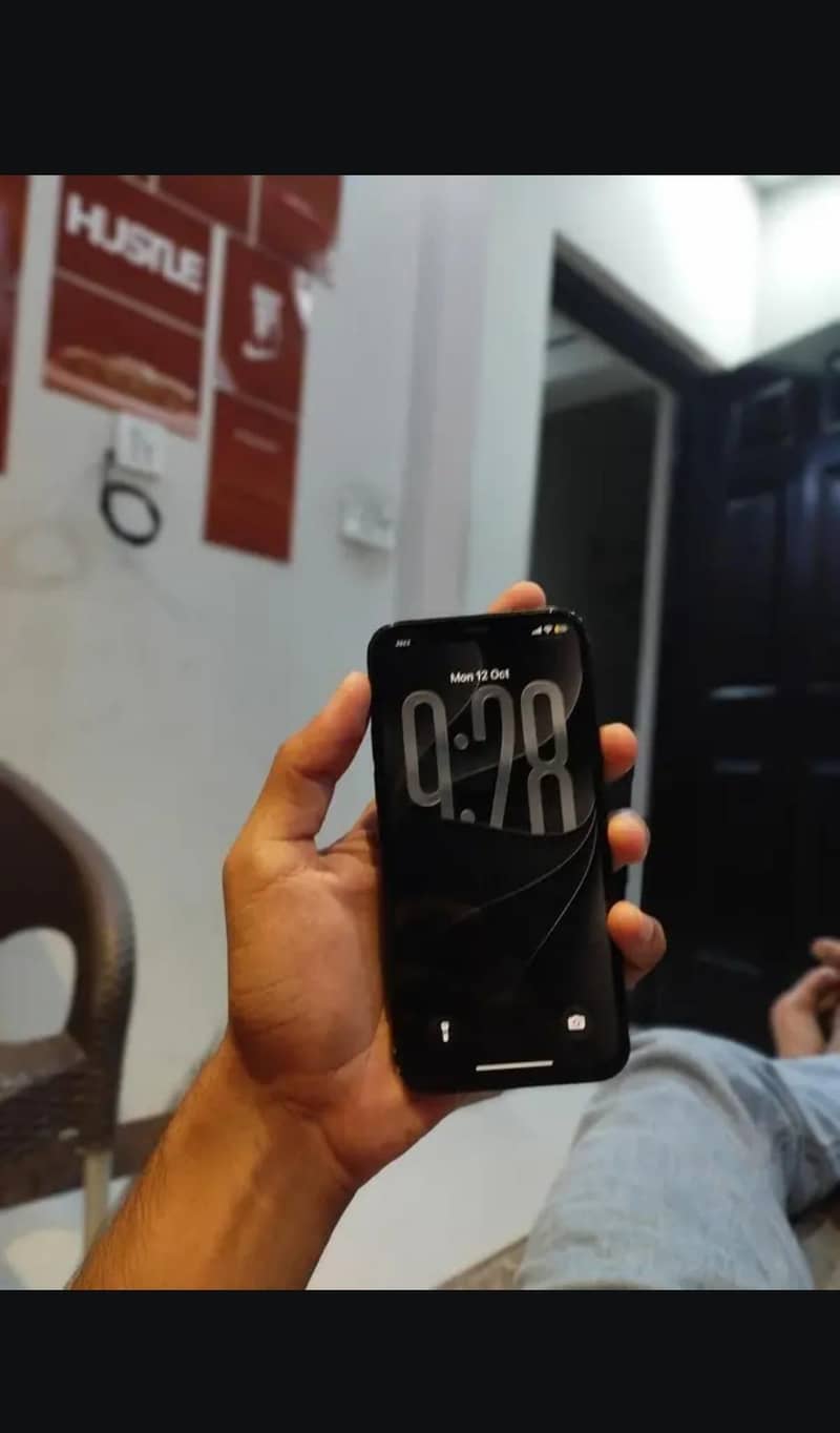 Apple iPhone 12 0