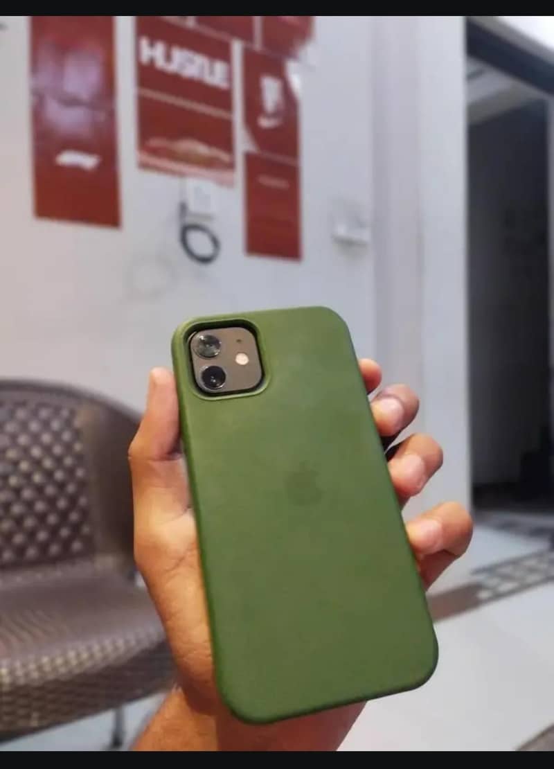 Apple iPhone 12 2