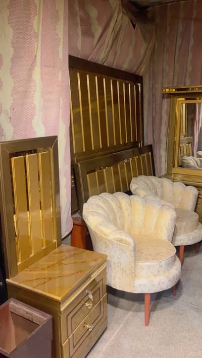 Modern Golden Polish Double Bed Set and Dressing Table