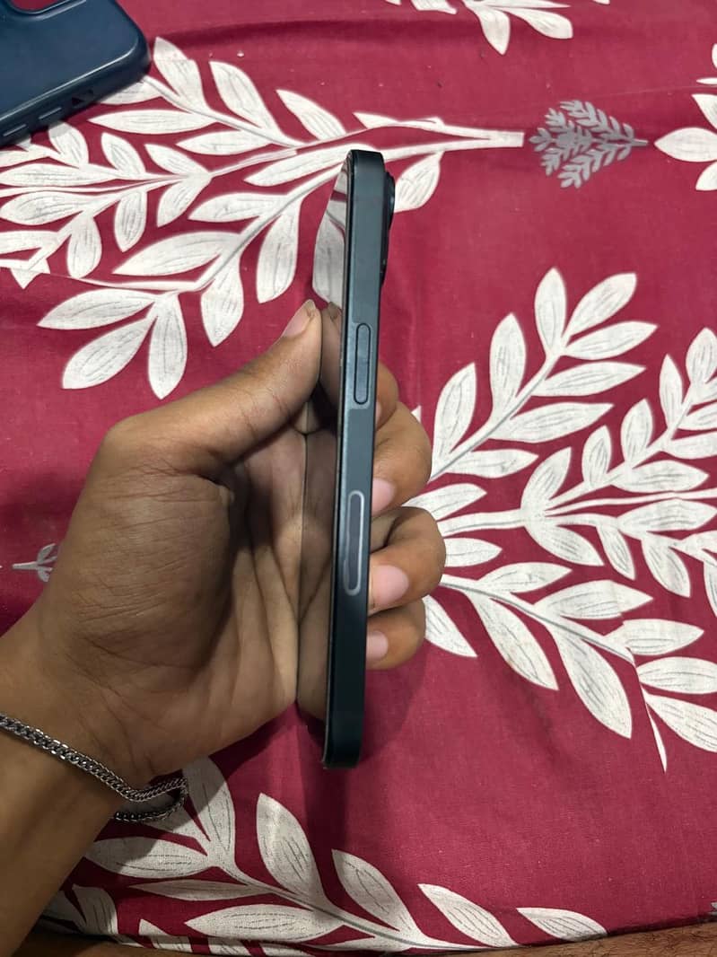 Apple iPhone 14 2