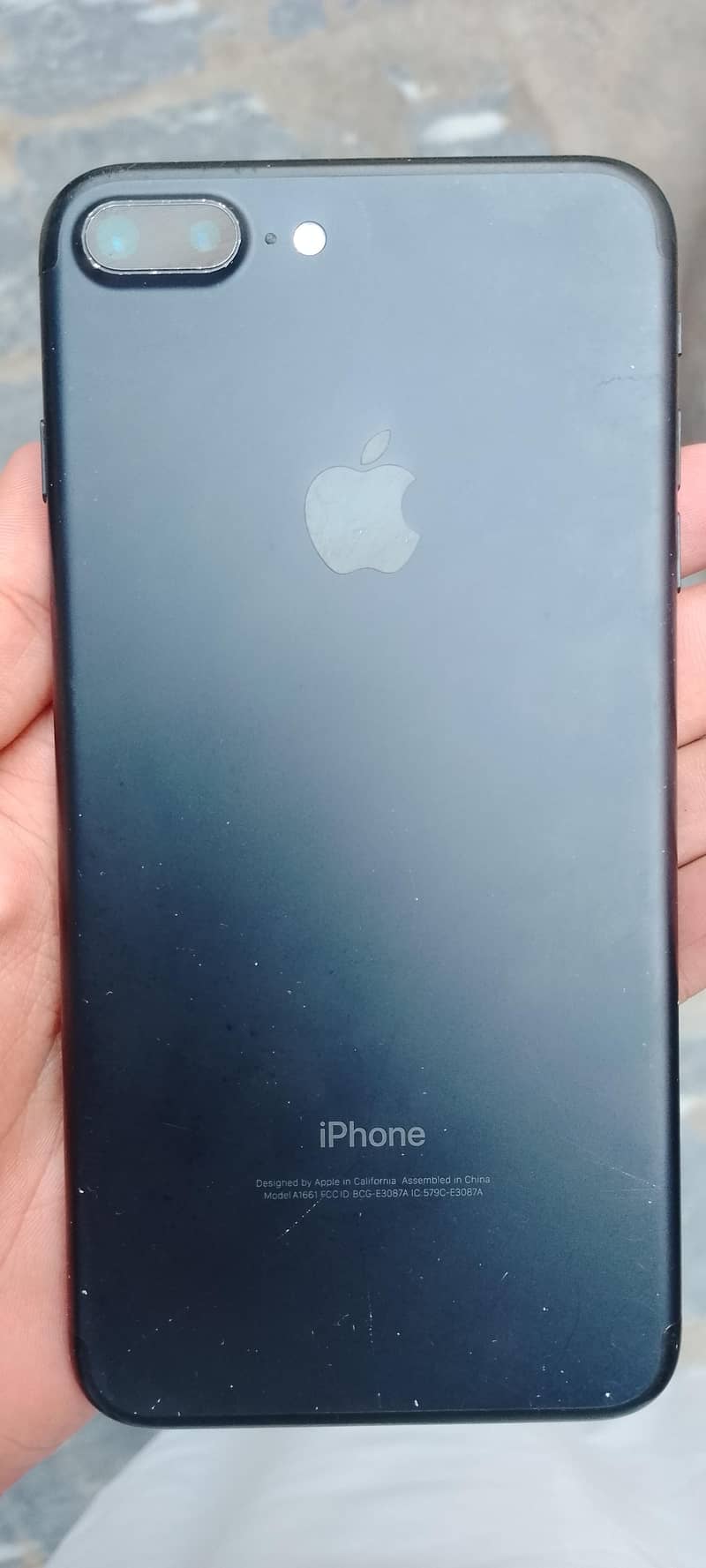 Apple iPhone 7 Plus 0