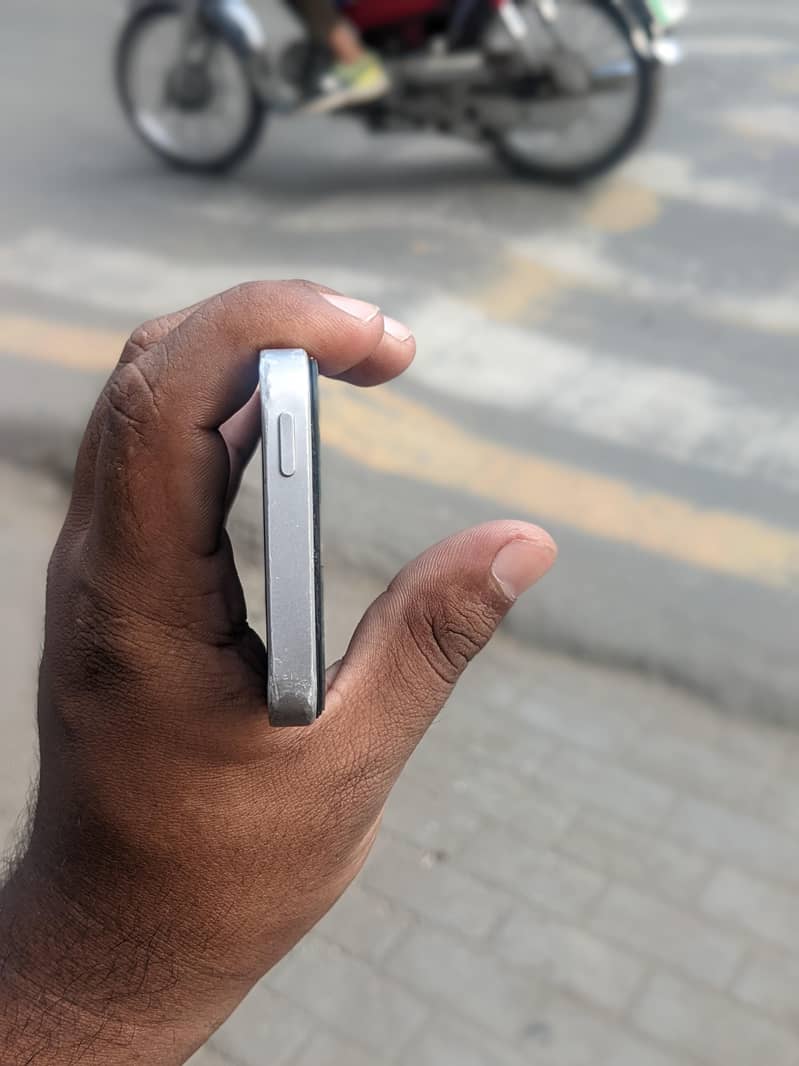 Apple iPhone SE 4