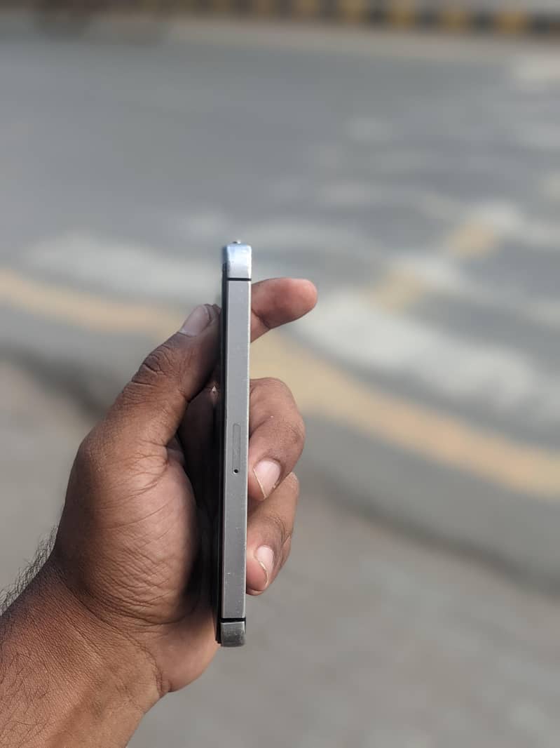 Apple iPhone SE 5