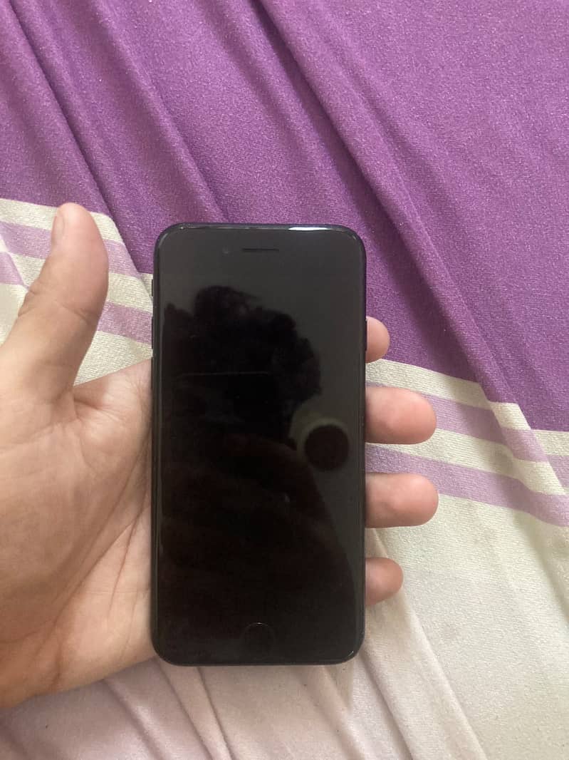 Apple iPhone SE 3