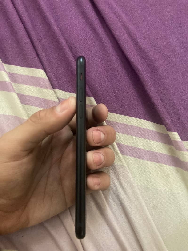 Apple iPhone SE 4