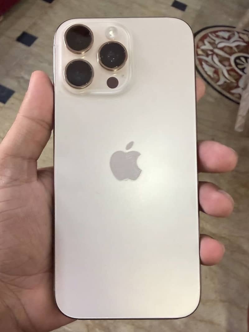 Apple iPhone 16 Pro Max 0