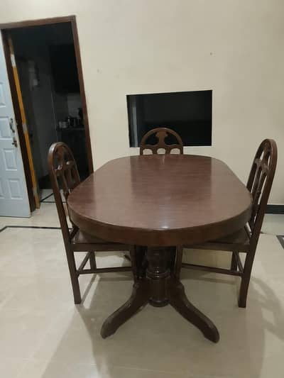 dinning table with 4 chair