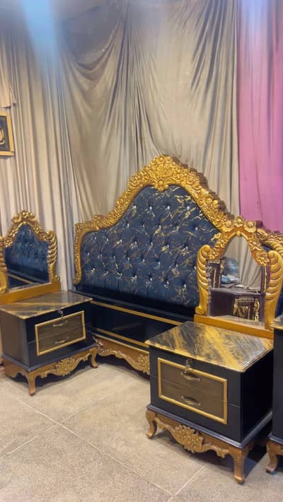 Royal Luxury Carved Double Bed Set with Dressing Table& side Tables