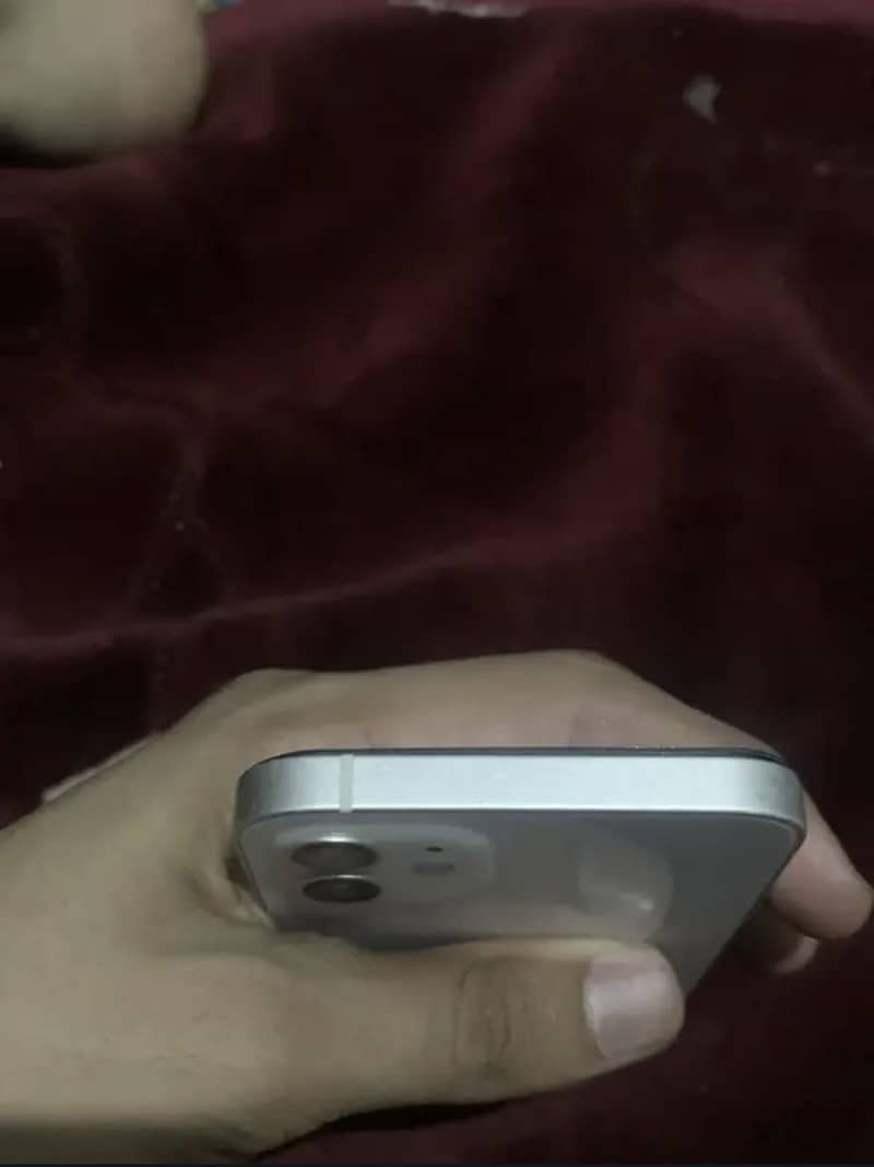 Apple iPhone 12 2