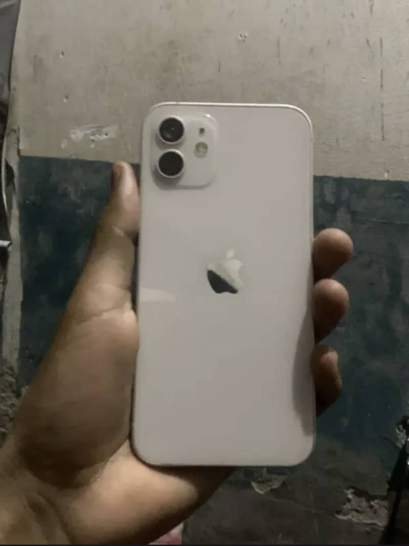 Apple iPhone 12 5