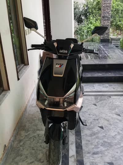 EveeS1pro New Condition Electric bike