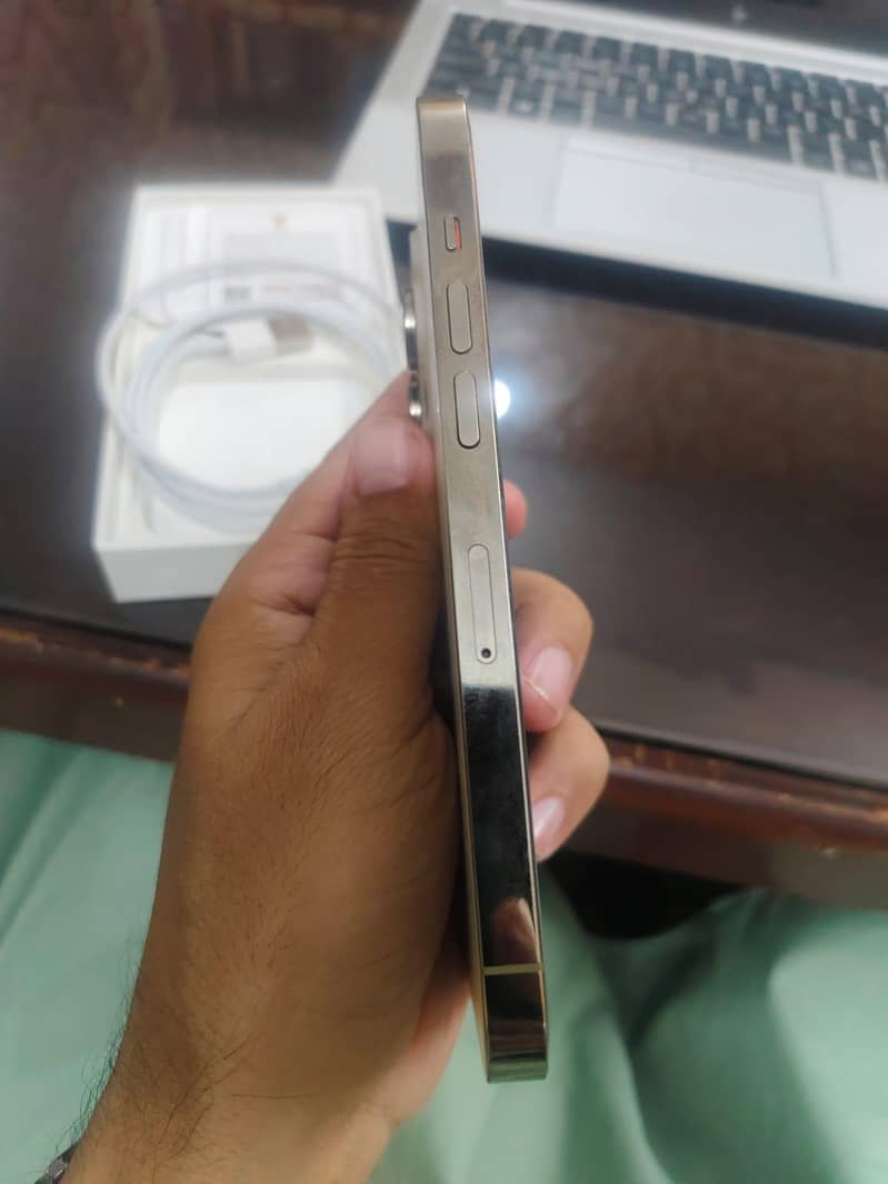 Apple iPhone 14 Pro 3