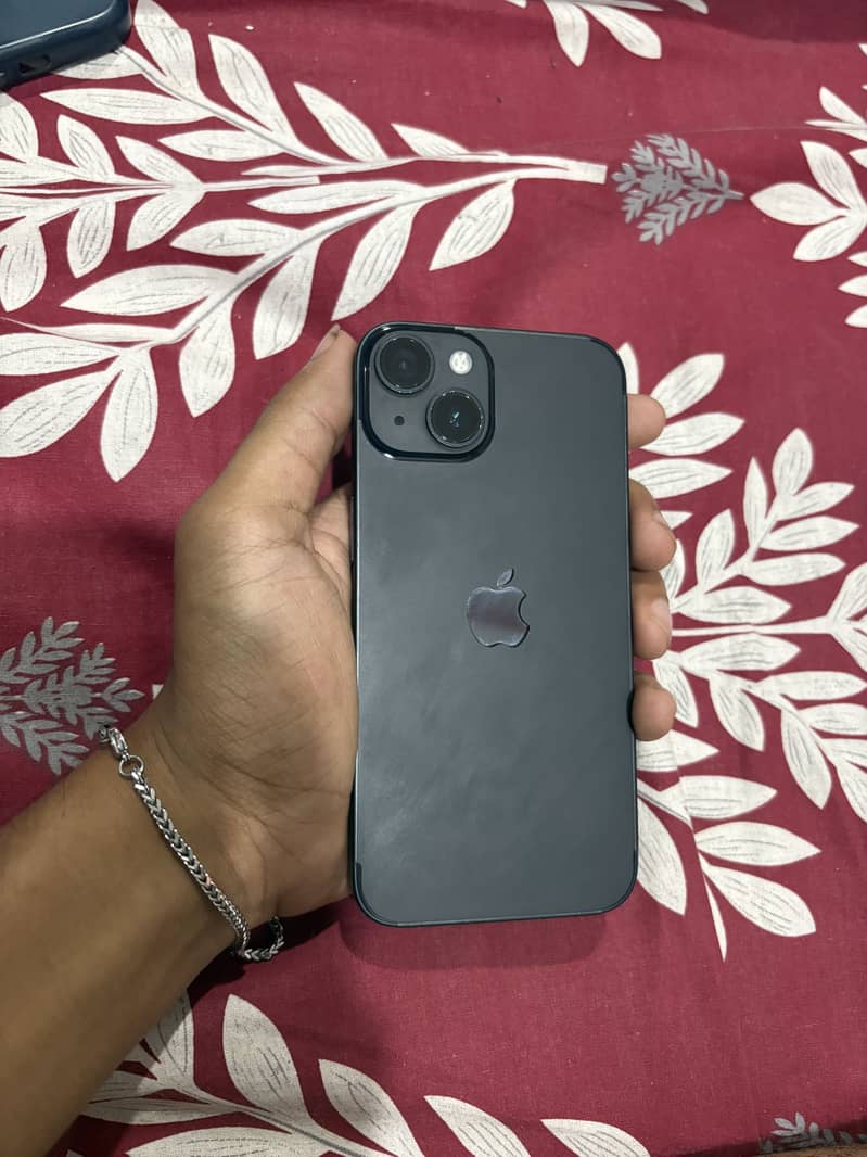 Apple iPhone 14 JV 1