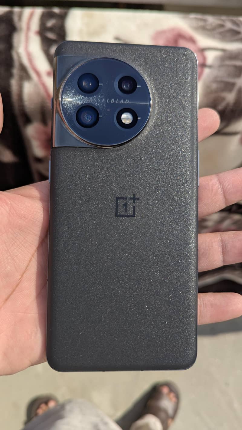 One Plus 11 5G 0