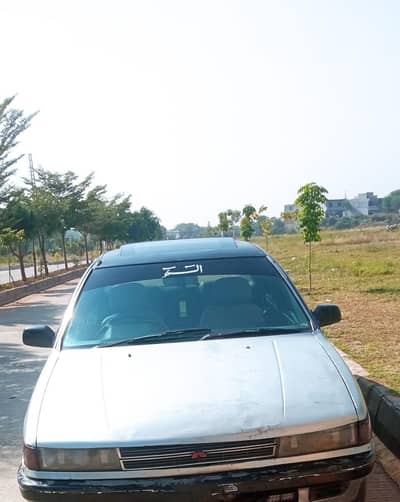 Mitsubishi Lancer 1990