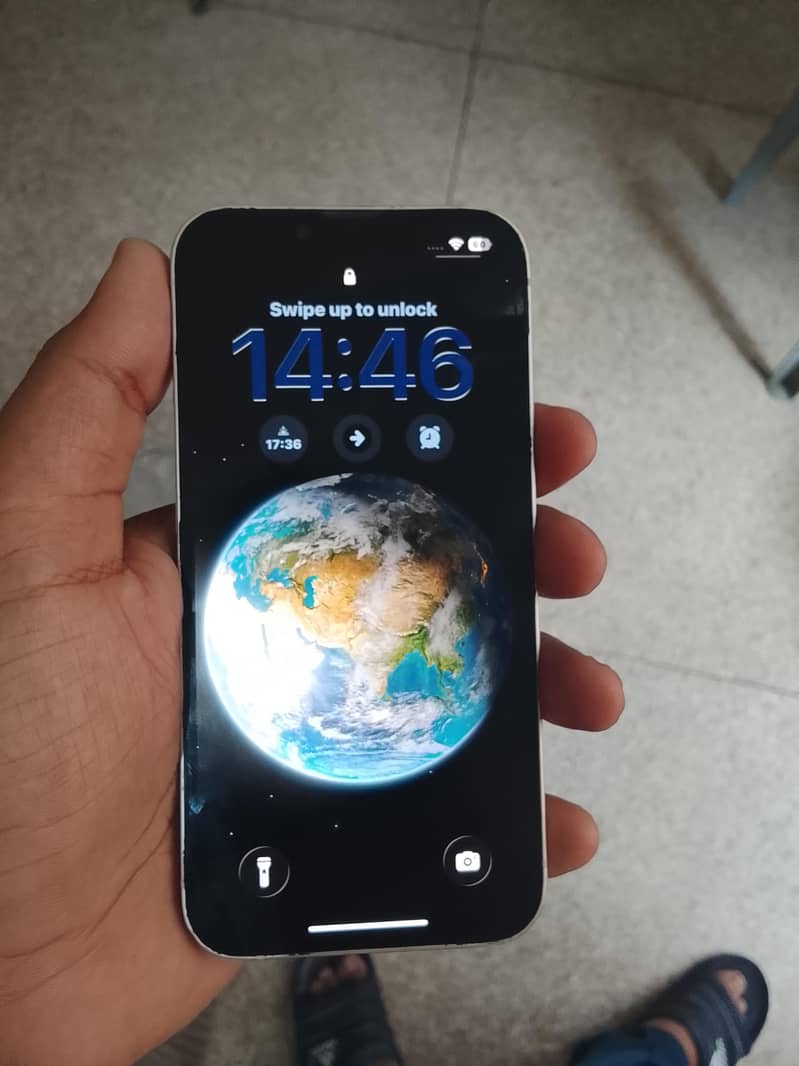 Apple iPhone 13 3