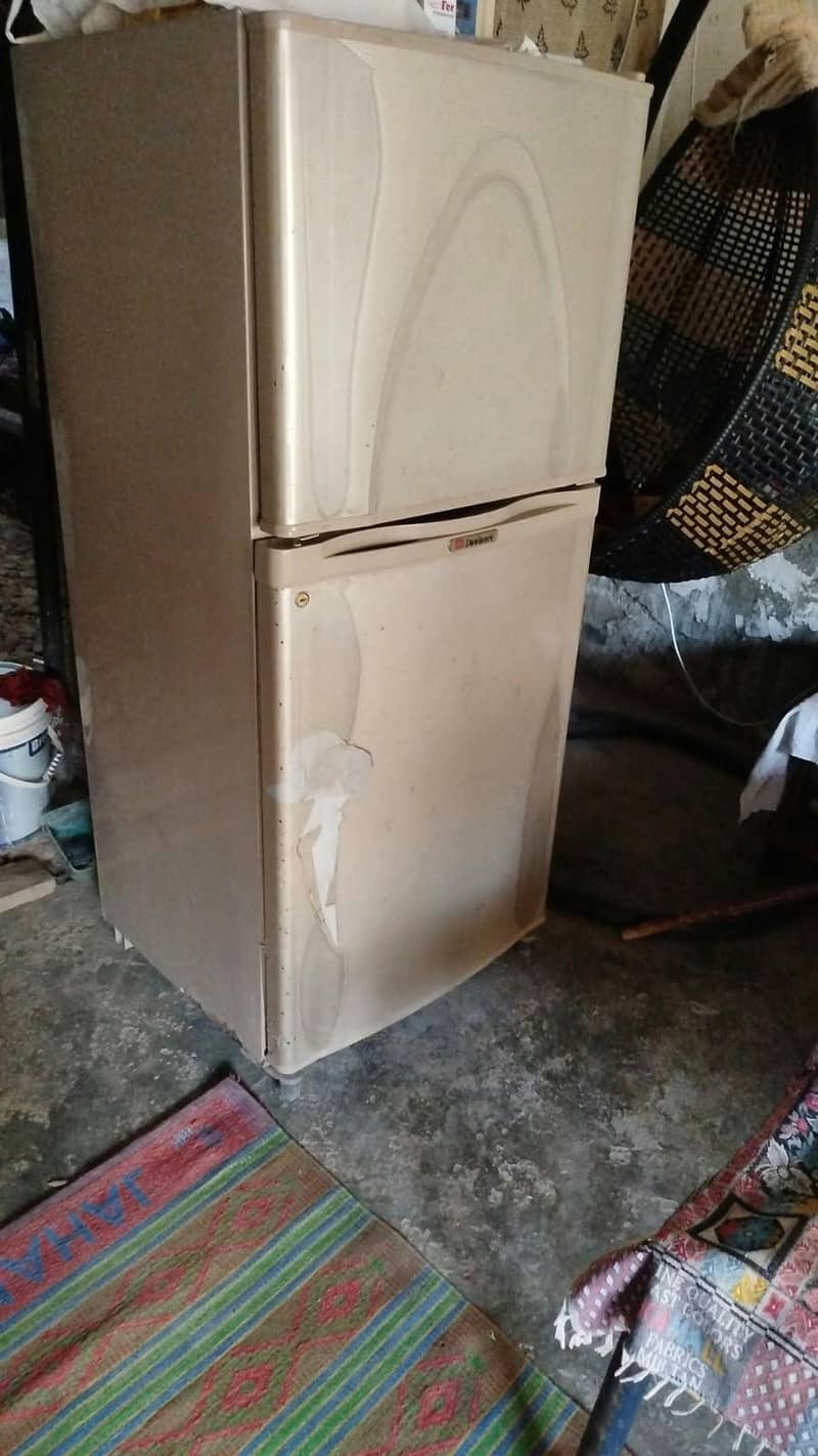 Dawlance fridge 0