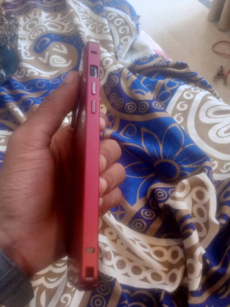 Apple iPhone 13 Pro Max 3