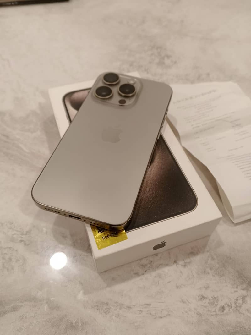 Apple iPhone 15 Pro 2